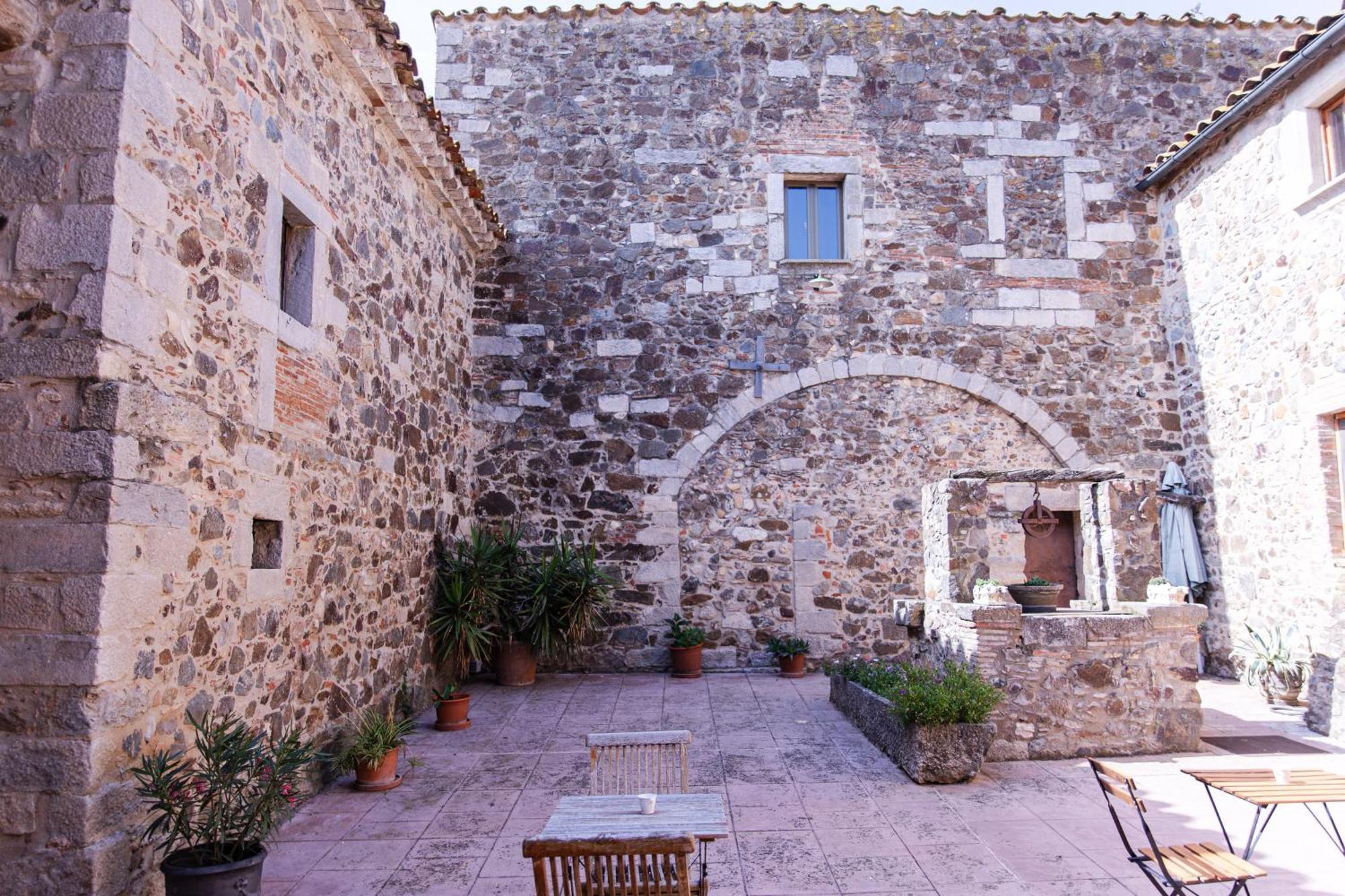 Agroturisme Sant Dionis Campllong Exterior foto